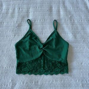 Emerald green lace trim ribbed cropped tank top